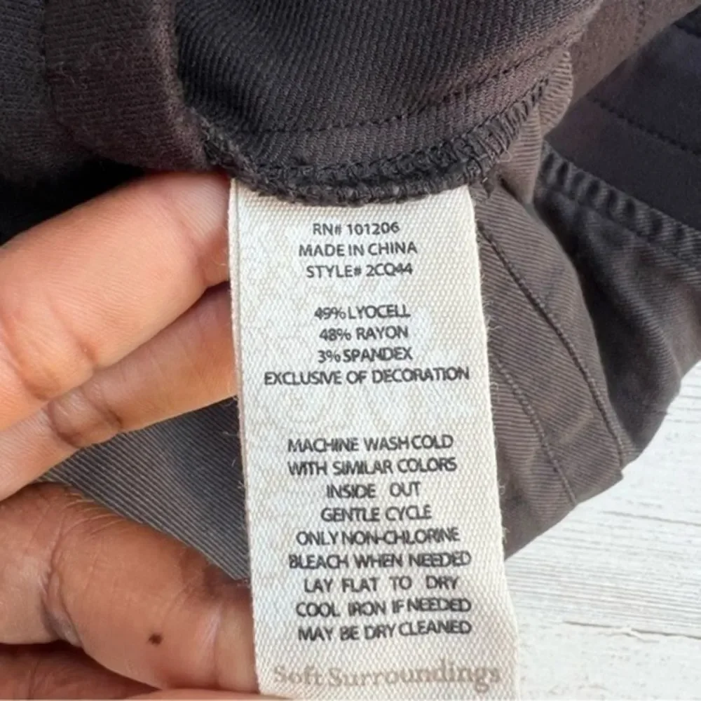 Soft‎ Surroundings Jogger Pants Womens M Embroidered Serengeti in Vintage Black - Picture 7 of 12